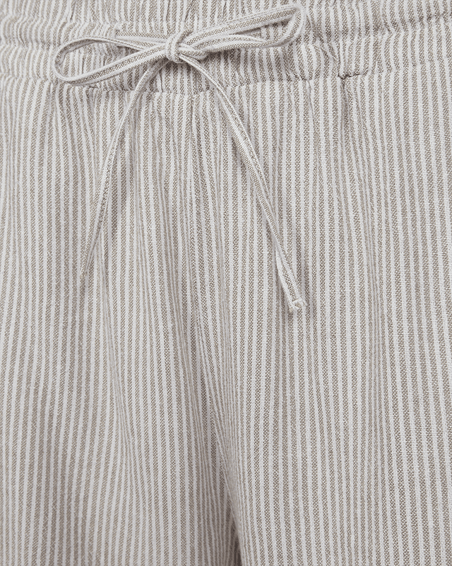 Fqlavisco Shorts Simply Taupe