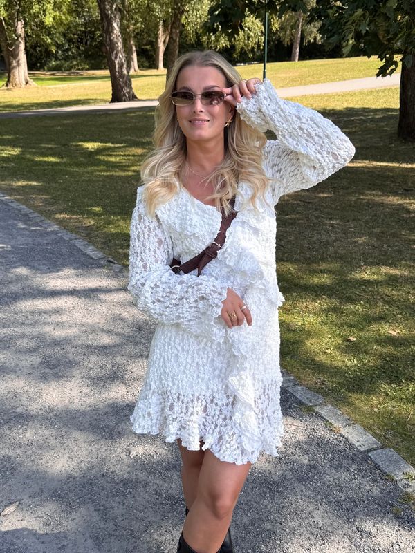 Aware Awkienna Blondekjole Hvit
